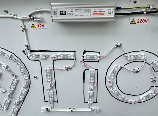 Enseigne lumineuse LED